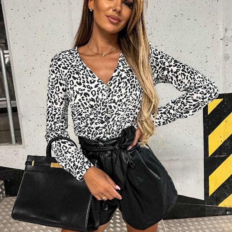 

V-neck Single Breasted Casual Shirt Long Sleeve Shirt White 2XL