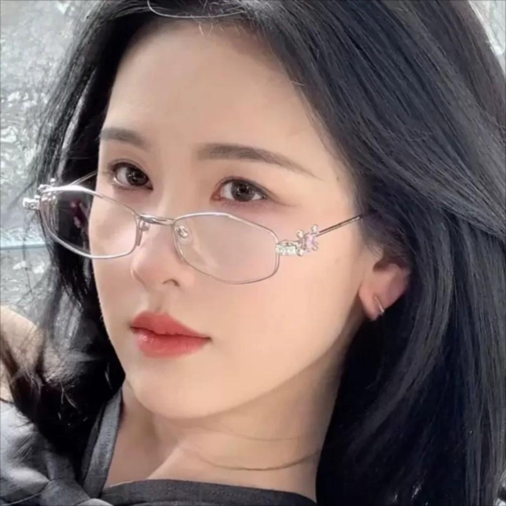 Bling Rhinestone Sunglasses Small Anti-Blue Light Spectacles Fashion Oval Women Eyewear Travel