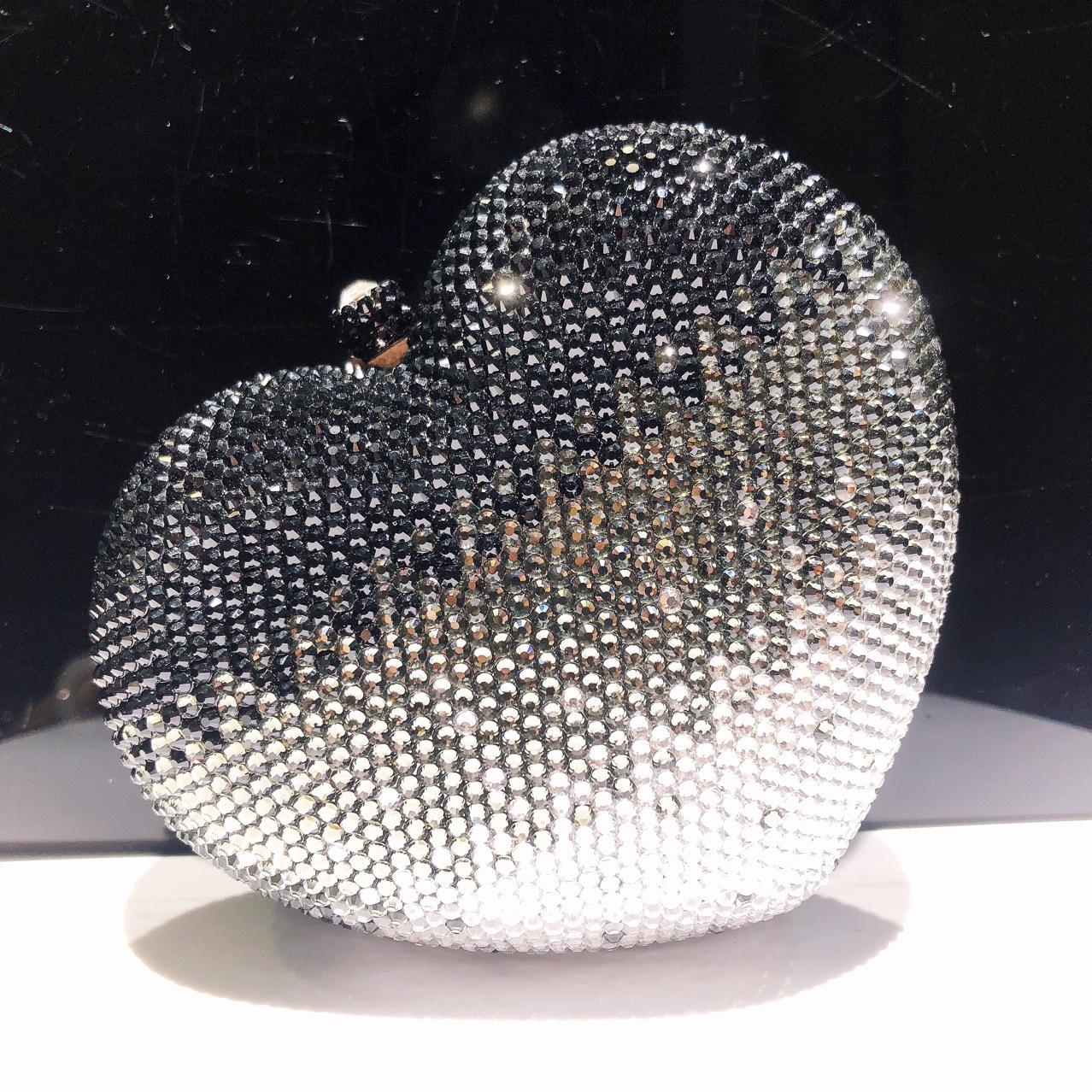 

Dazzling Heart Shape Diamond Women Evening Wedding Bag Crystal Bridal Clutches Handbags Girls Dinner Banquet Minaudiere Purses 14cmX12cmX6cm