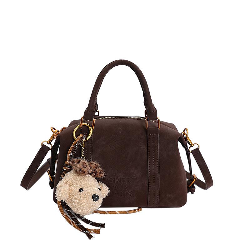 A Retro and High-end Boston Handbag, A Single-shoulder Crossbody Bag for Commuting