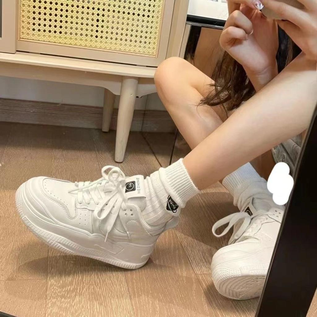 2024 Spring New Popular Thick-soled Dad Shoes Women's Little White Shoes Breathable Casual Versatile Fashion Sports Women's Board Shoes