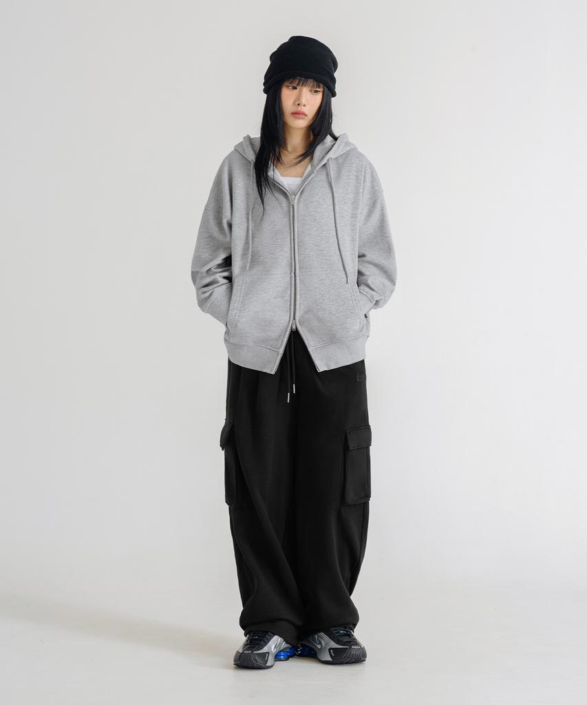 LEMAIN SECOND One-Pleat Wide Cargo Sweatpants [Black]