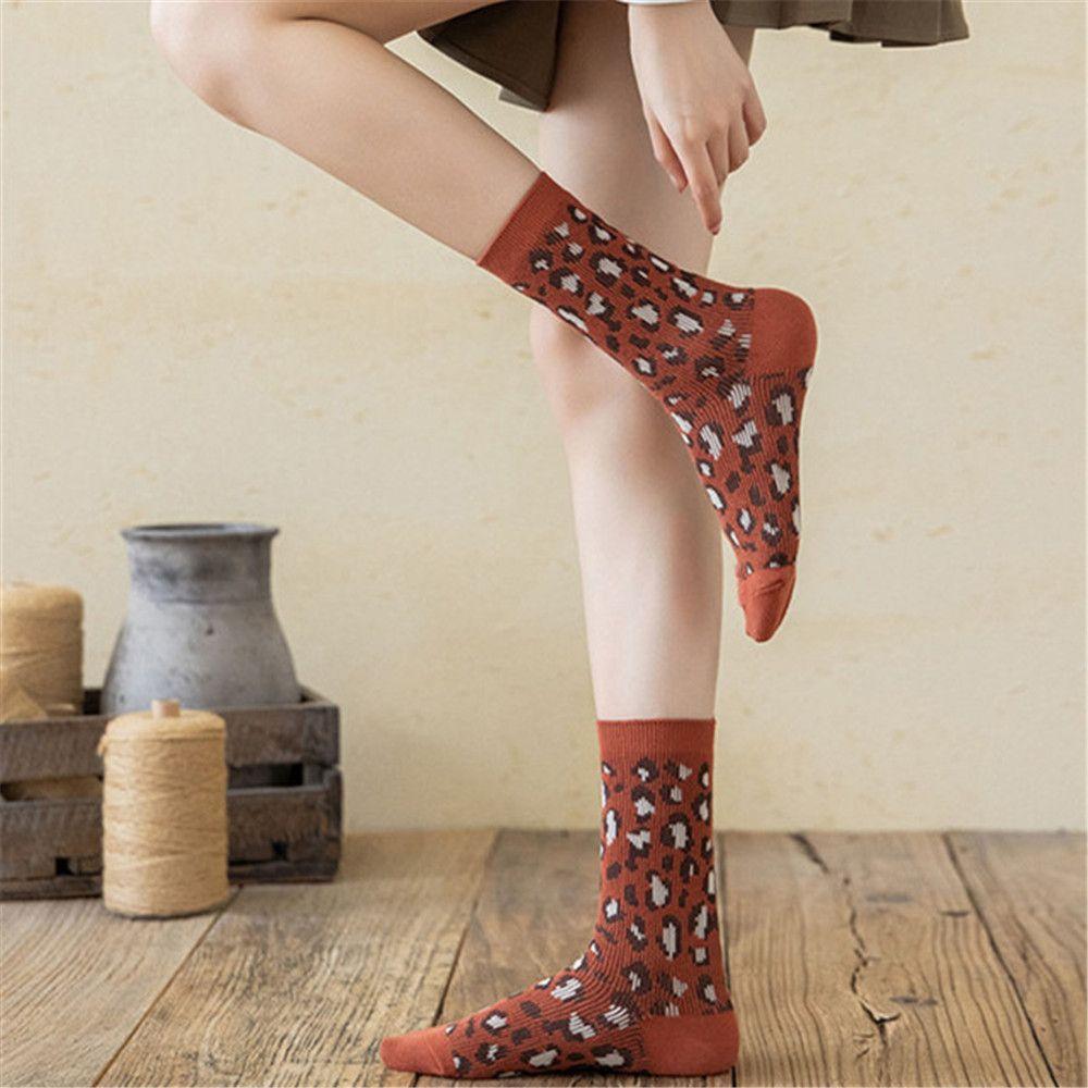 Christmas Gifts Comfortable Retro Breathable Harajuku Women Socks Skateboard Socks Leopard Print