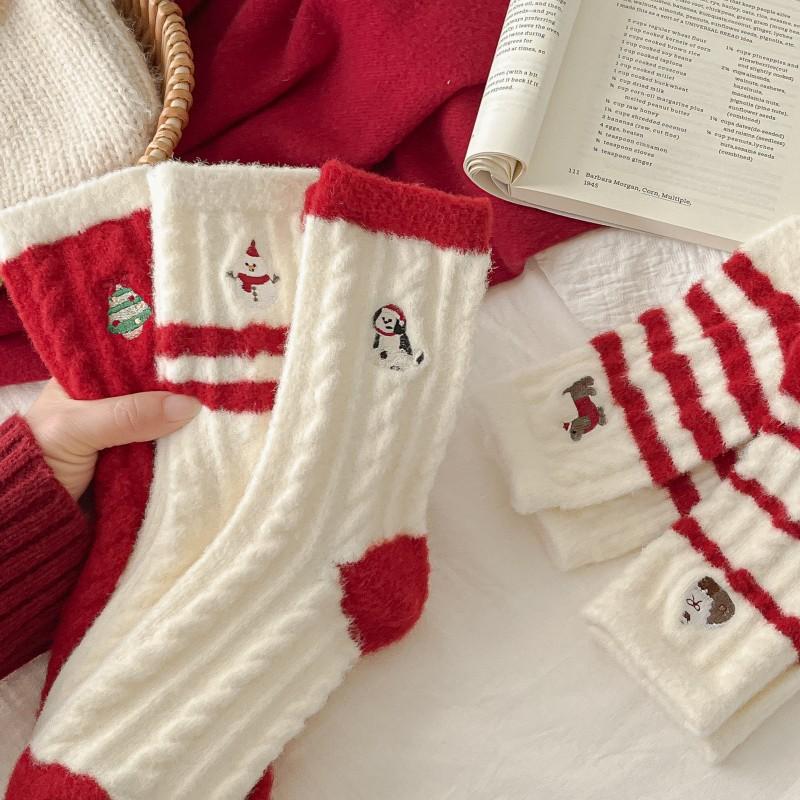 1/4 Pair Autumn Winter Christmas Pattern Mid-Tube Socks Christmas Tree Snowman Sausage Dog Embroidery Cotton Socks New Year Gift