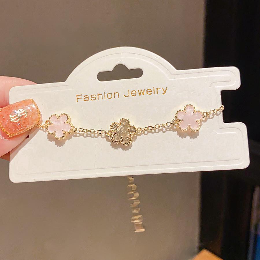 Fashion Floral Copper Bracelet With Plating For Womens Casual Wear