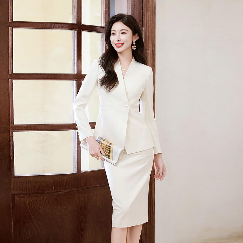 Trueman Women's Off-white Professional Suit Set