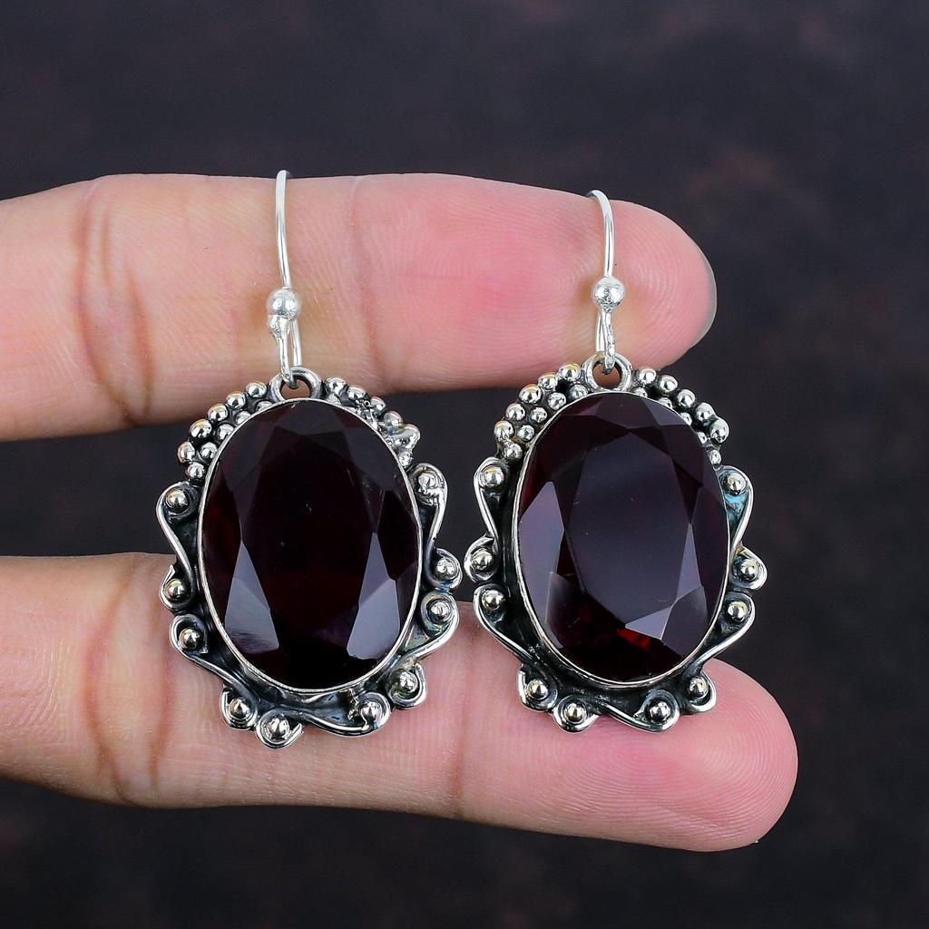 Náušnice s fazetovým granátem Mosambik Náušnice z pravého drahokamu Náušnice ze stříbra 925 Ručně vyráběné šperky Jedinečné náušnice s kapičkami Dárky pro ženy