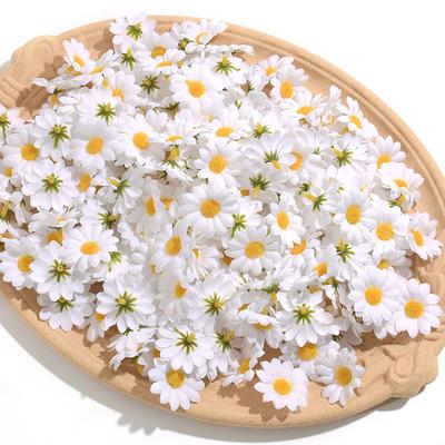 100pcs/3.5cm Artificial White Chrysanthemum Birthday Wedding Party Decoration Fake Flower Heads Wreath DIY Scrapbook Flowers