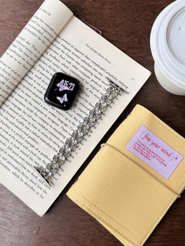 Butterfly Diamond Elastic Strap for Apple 11th Gen iWatch 10987E, Huawei GT6, Xiaomi 9 Pro