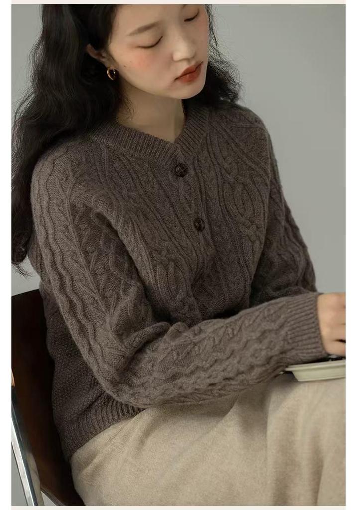 European Retro Cable Knit Wool Cardigan - Women's Early Spring Single-Breasted Sweater Coat