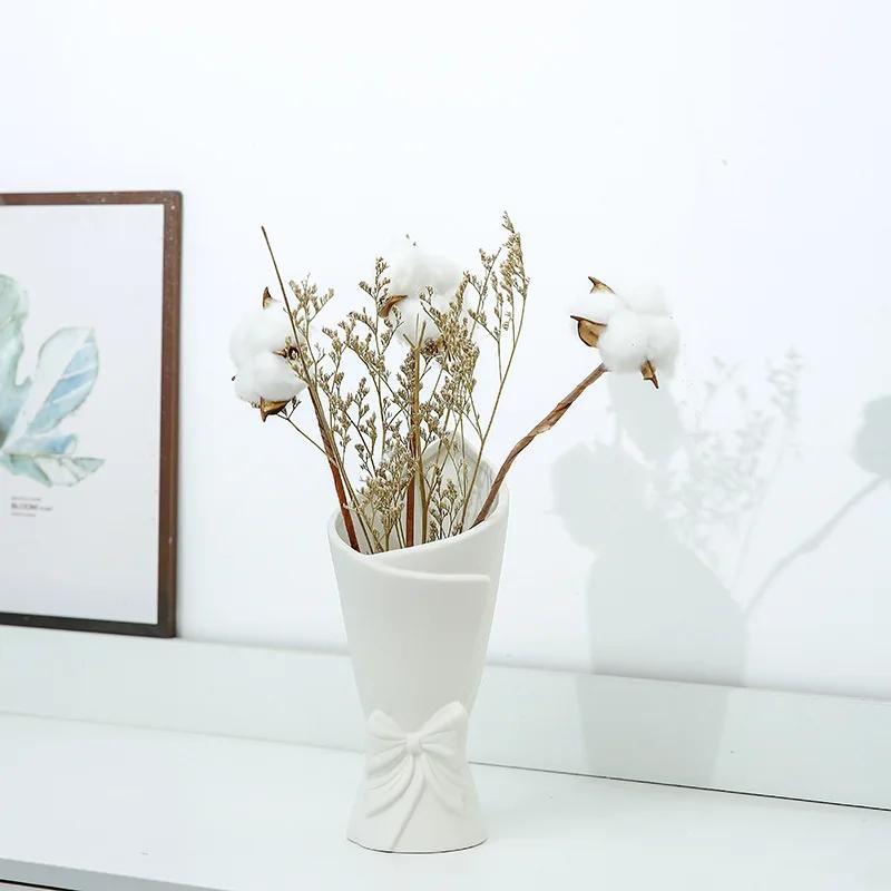 Nordic Ceramic Vase Flower Bottle White Bow Pot Ceramics Plants Vase for Dried Flower Living Room Home Wedding Table Decor Gift