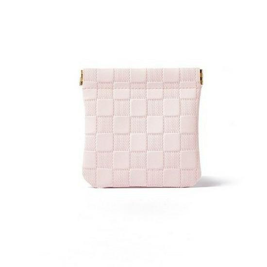 

Newcomer Special: Auto-Close Storage Bag for Earphones, Cables & Makeup with Free Shipping