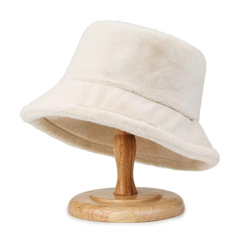 Korean Lamb Faux Fur Bucket Hat Lady Winter Warm Soft Panama Hat Outdoor Fisherman Cap For Women Solid Color Beanie Bonnet 2025