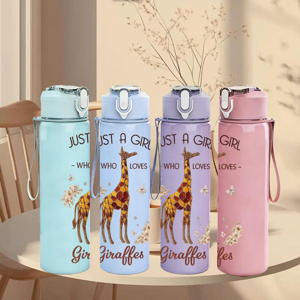 1PC Just A Girl Giraffe Print 750ml Color Plastic Sports Water Bottle Leakproof Flip Straw Lid Suitable for Sports Office Home Use