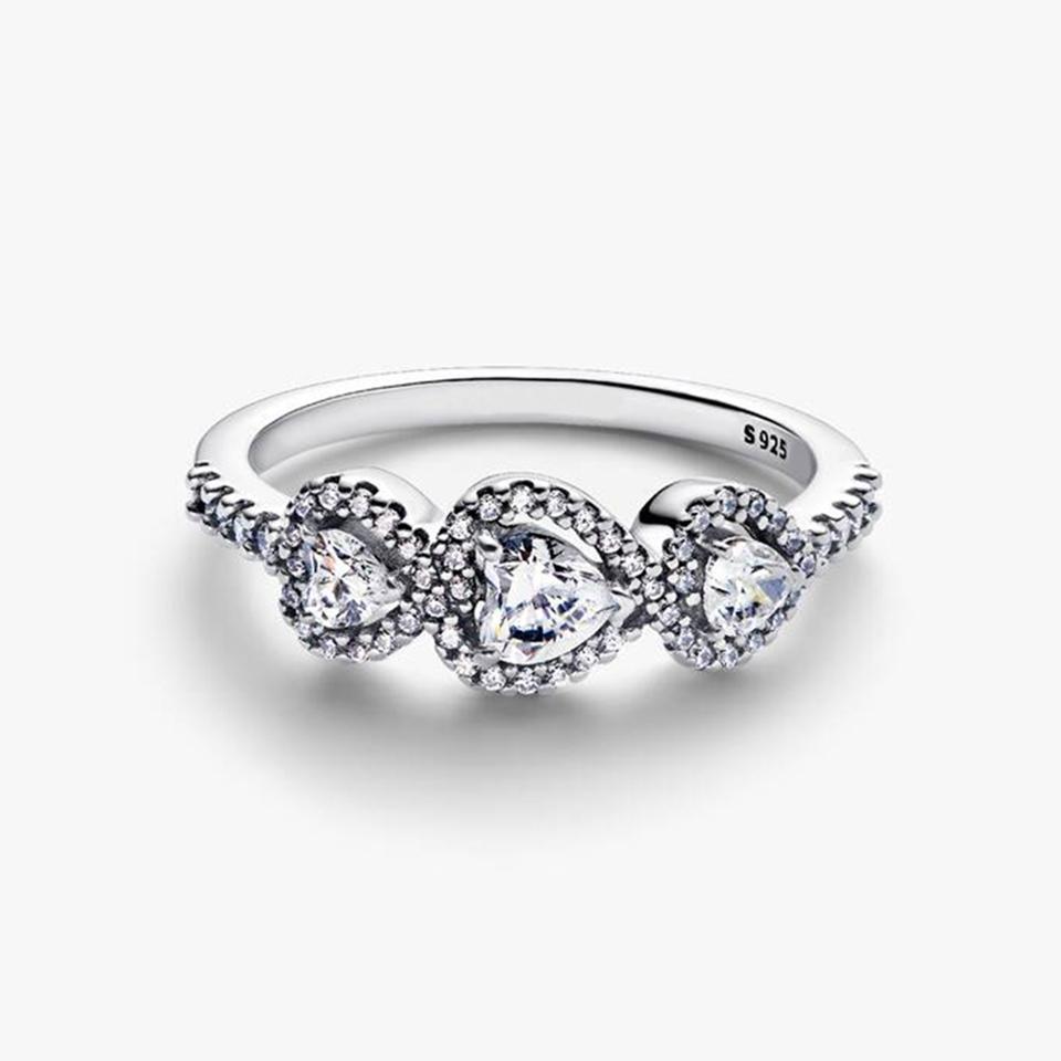 2026 Nuovo Anello in Argento 925 Cuore Colorato Chakra Pianta Ape Specimen Fortuna Arco Corona Fiore Cocktail Gioiello Fascino Fai da Te Raffinato