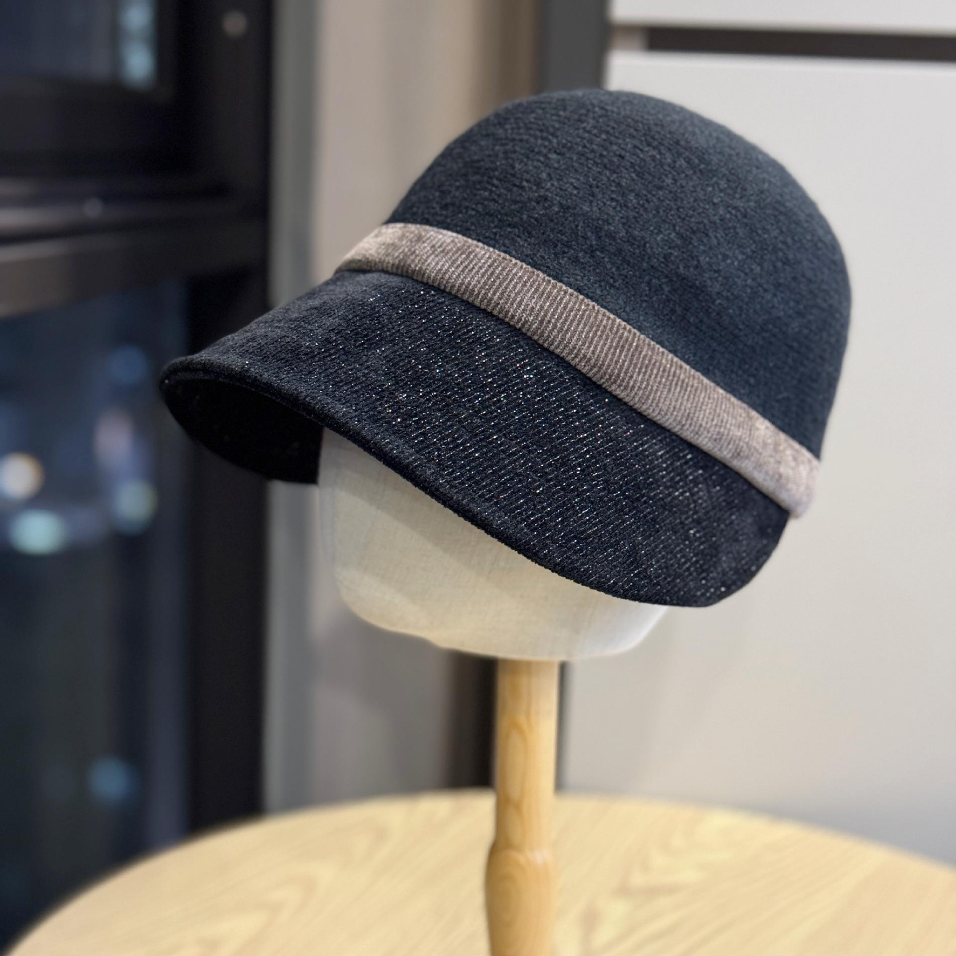 

Autumn and winter equestrian hats for women, sun-shading fisherman hats, face-slimming duckbill caps, Korean-style versatile early spring outing Adult54-60Adjustable чёрный