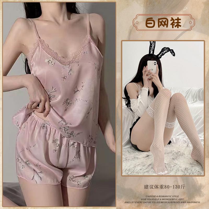 Large size summer ice silk V-neck lace suspender shorts thin girl small chest sexy loungewear