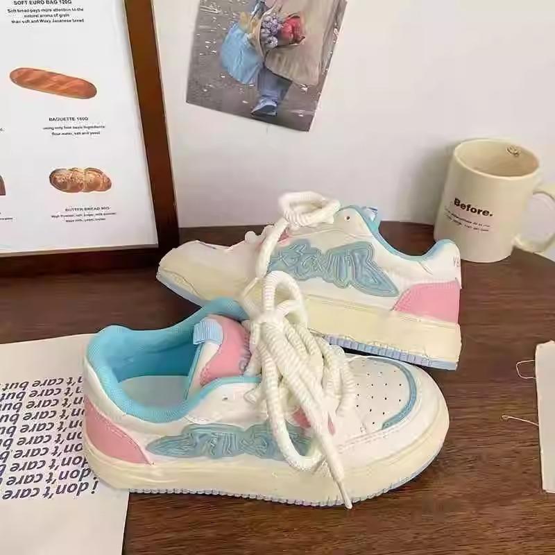 Popular dopamine niche design sense little white shoes women's 2025 spring new cute pink board shoes sneakers