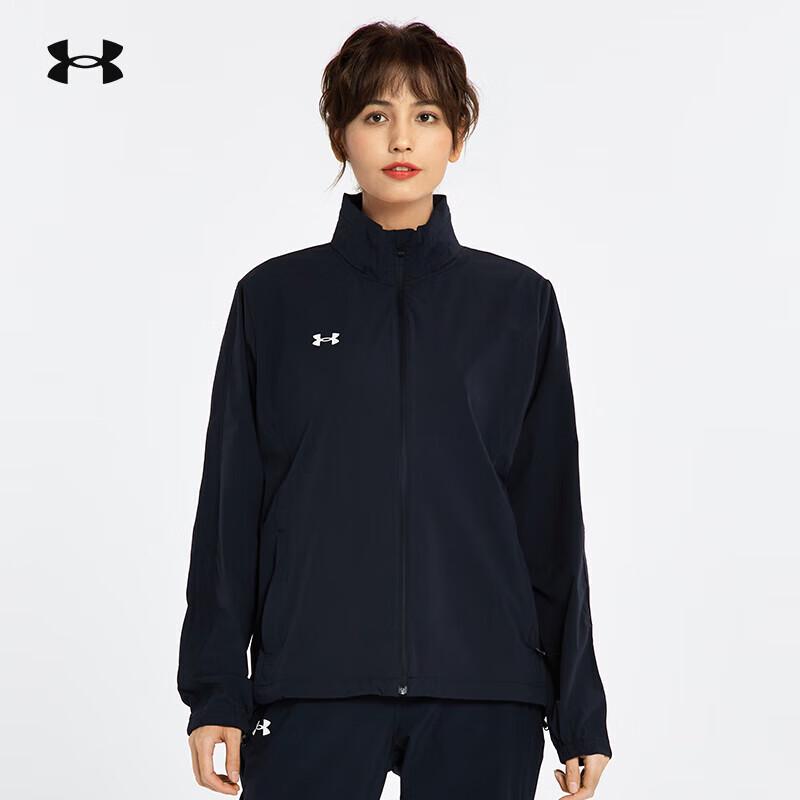 

Under Armour Women s Woven Hooded Jacket L