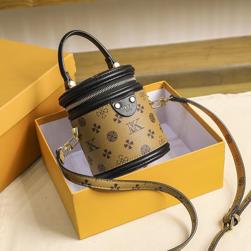 Autumn and Winter New Women's Bags Large-capacity Bucket Bags Fashionable Small Round Bags Shoulder Bags Messenger Commuter Handbags