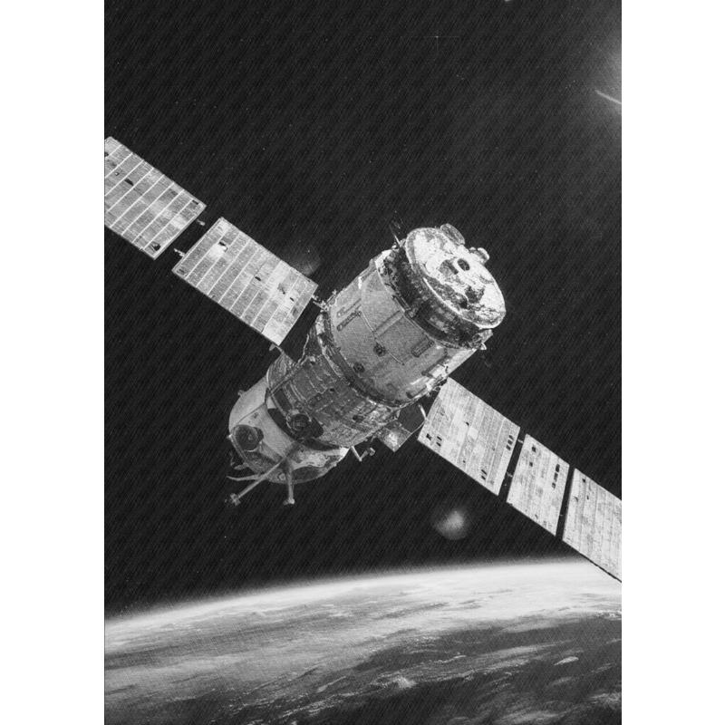 

NASA Retro Space Canvas Print Wall Art Vintage Astronaut Rocket Space Station Planets Poster for Living Room Home Office Decor 21cm×30cm NoFrame