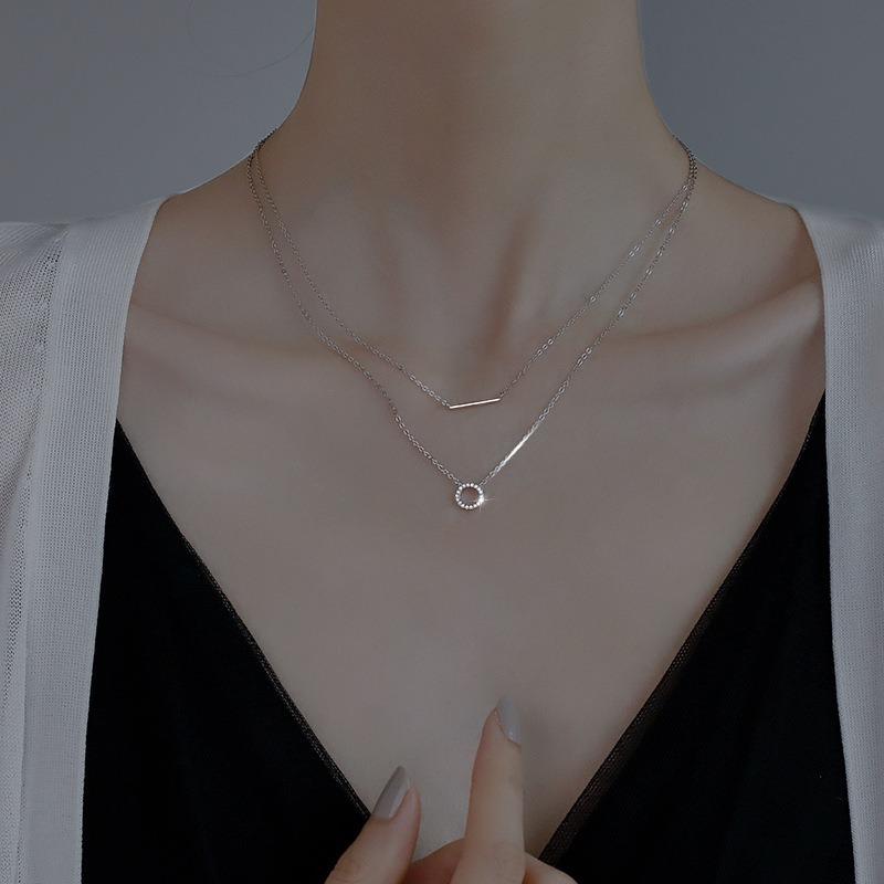 Women Fashion Light Luxury Double Layered Hollow Circle Geometric Pendant Clavicle Necklace