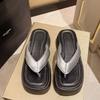 Increase the popularity of flip-flops fashion sandals for women 2025 summer new thick-soled versatile beach wear cool slippers for women