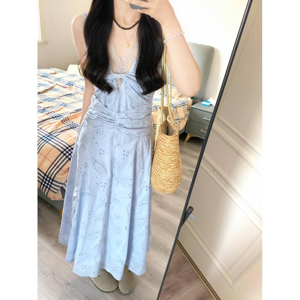 Women's summer high-end blue sleeveless beautiful pinched waist dress, summer temperament lace splicing hollow dress