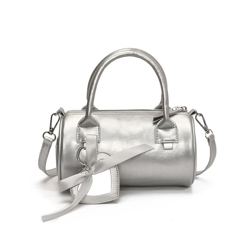 Niche design bag women's 2025 new summer versatile shoulder messenger bag Korean version ins portable cylinder bag