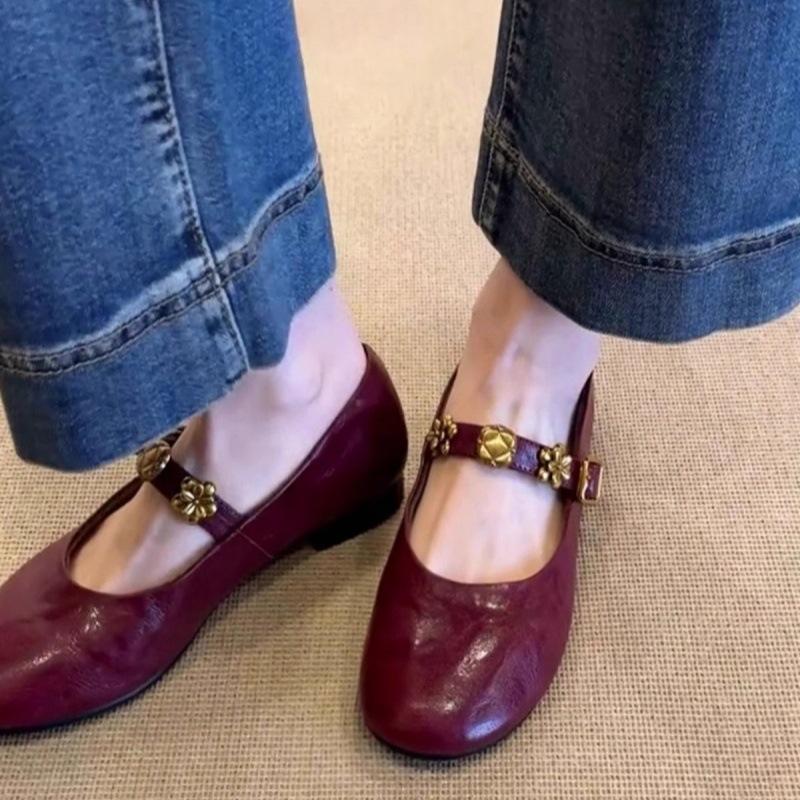 

Soft leather version~ Xiaoxiangfeng flat-bottomed retro one-word belt Mary Jane shoes women s round head light mouth versatile single shoes small leat 40