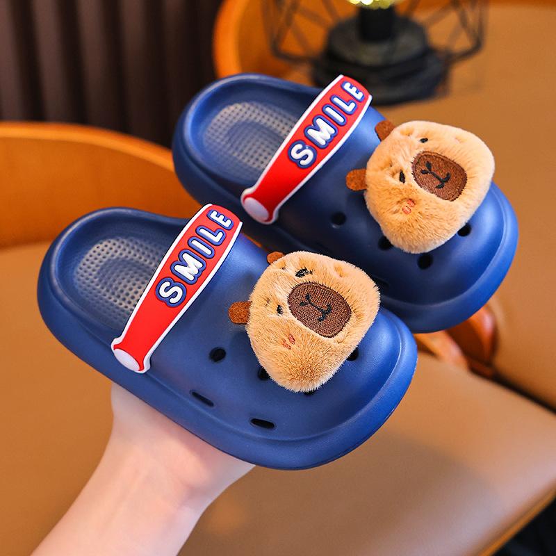 Kapibara Children's Clog Shoes Summer Non-Slip Soft Cushion Boys Closed-Toe Breathable Outdoor Kids Beach Sandals