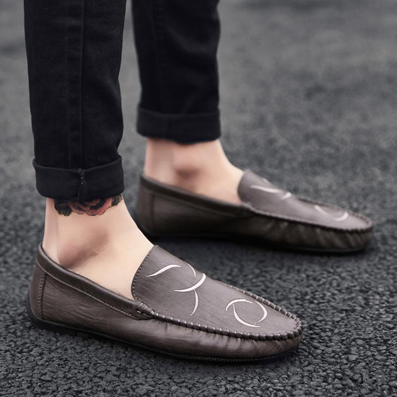 Loafers New Men's Comfortable Driving Shoes Gentleman Flats Business Shoes Fashionable and Comfortable Antiskid Office Outdoor
