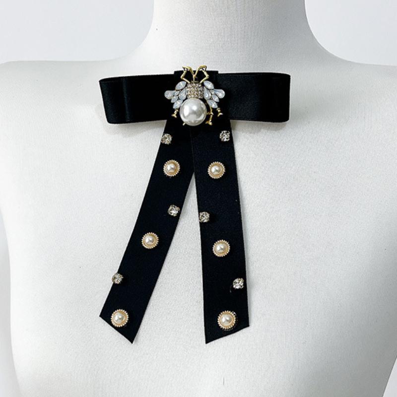 Korean Elegant Ribbon Bow Brooch Bee Handmade Rhinestone Bowtie Shirt Collar Pins for Women Fashion Jewelry Accessories