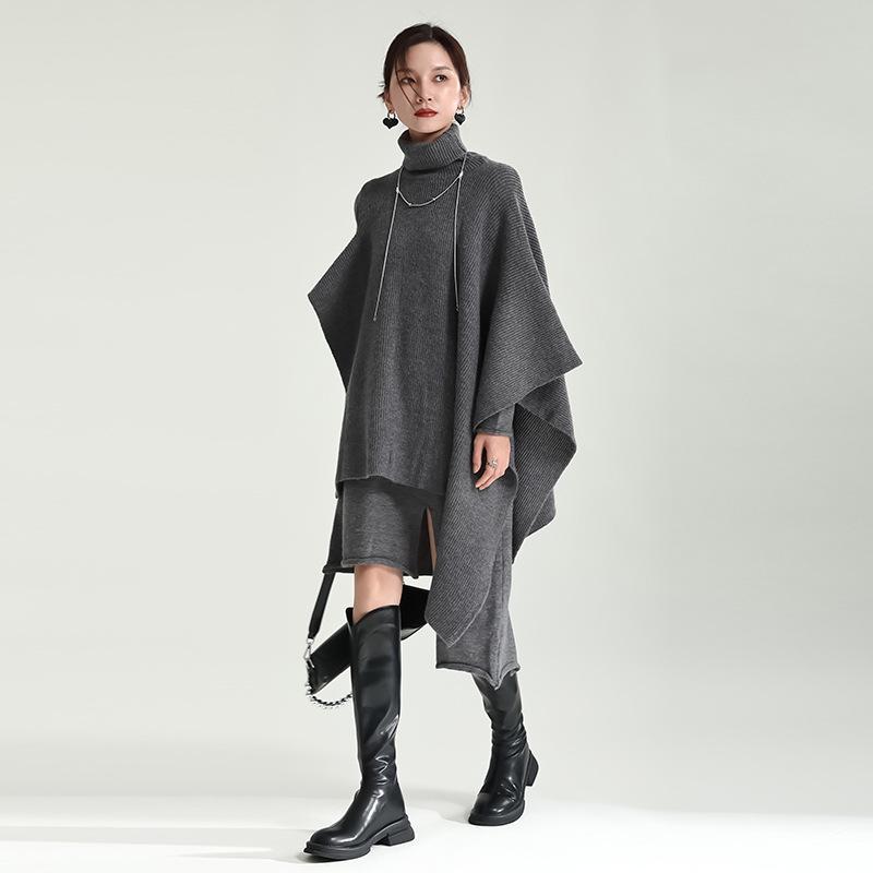 

Женский вязаный костюм: Платье из двух частей с неровным разрезом и свободное пальто-накидка One Size серый