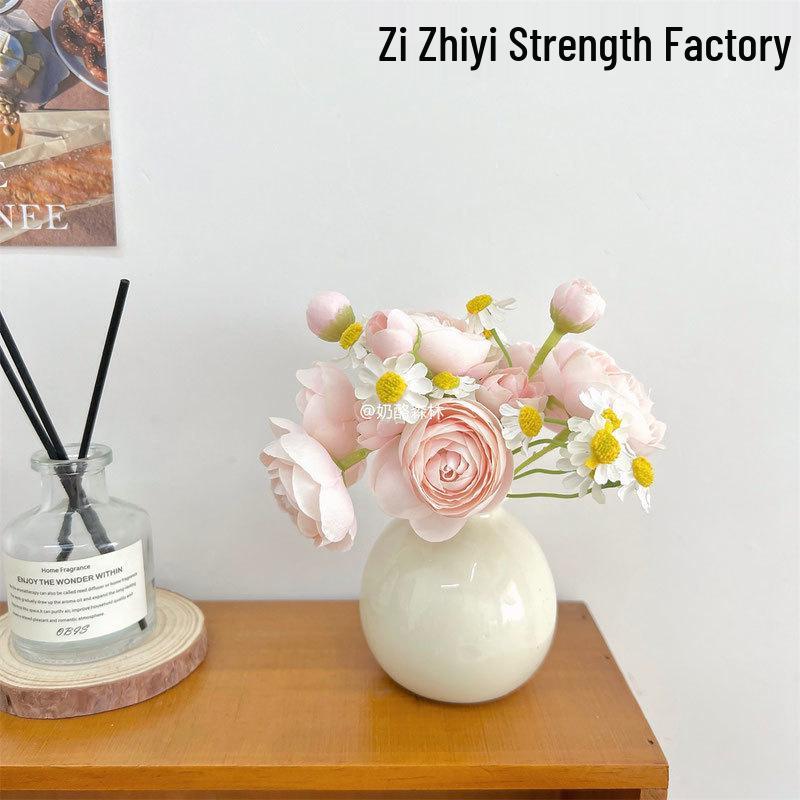 High-End Mini Ceramic Vase Ornament for Fresh Home Decor in Living Room or Dining Table