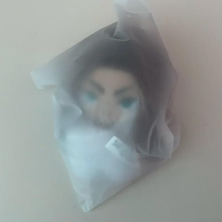 

Я продаю куклу Aste Hyun