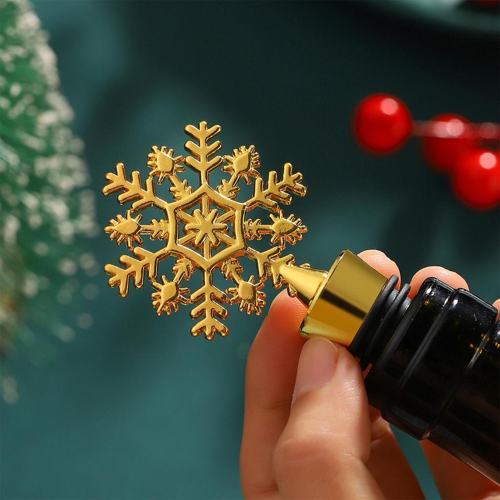 Christmas Snowflake Decorative Wine Stoppers Bottle Decoration Crafts Alloy Bottle Stopper Home Bar Wine Accessories Tools