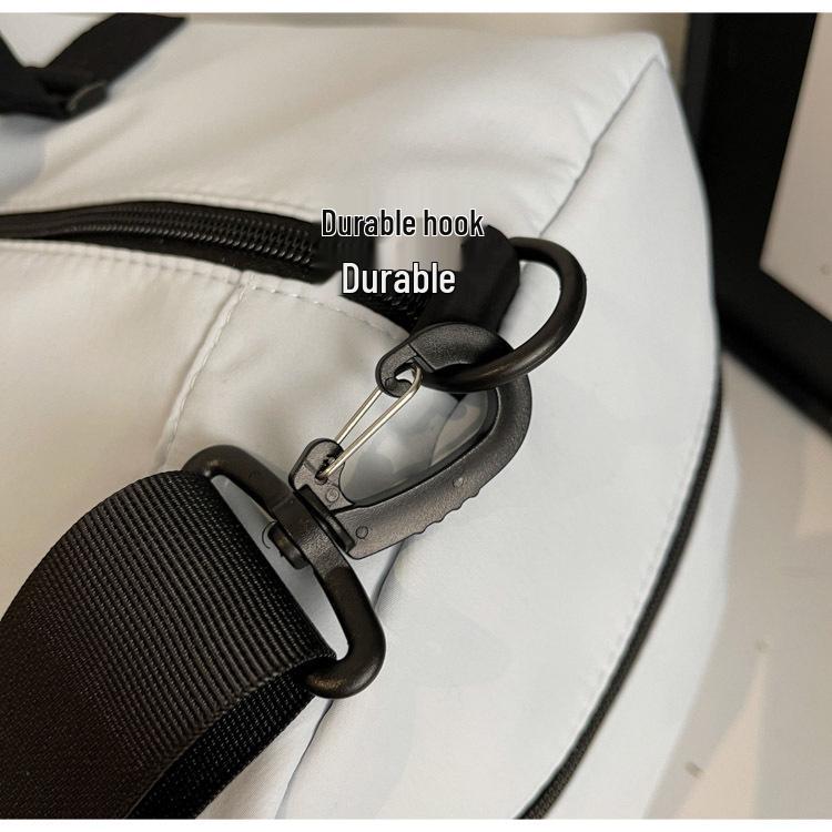 Lightweight Waterproof Duffel Bag for Fitness, Yoga, and Sports – Crossbody Barrel Design