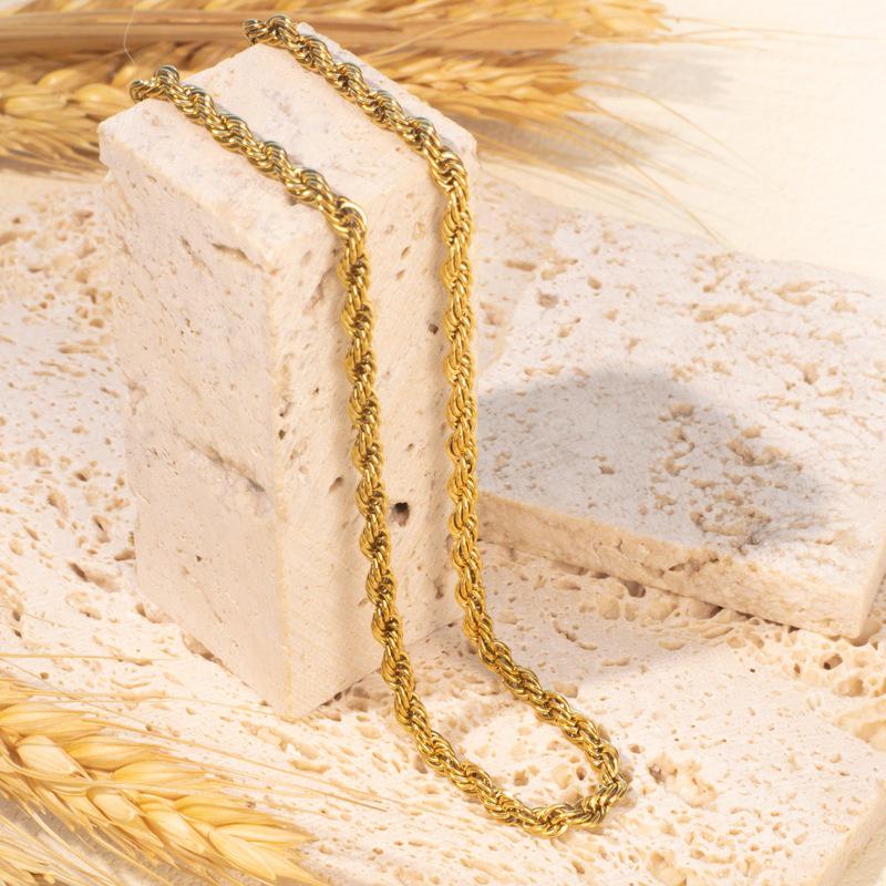 2026 Trendy European & American Cross-Border Women's Gold Thick Rope Clavicle Chain Necklace