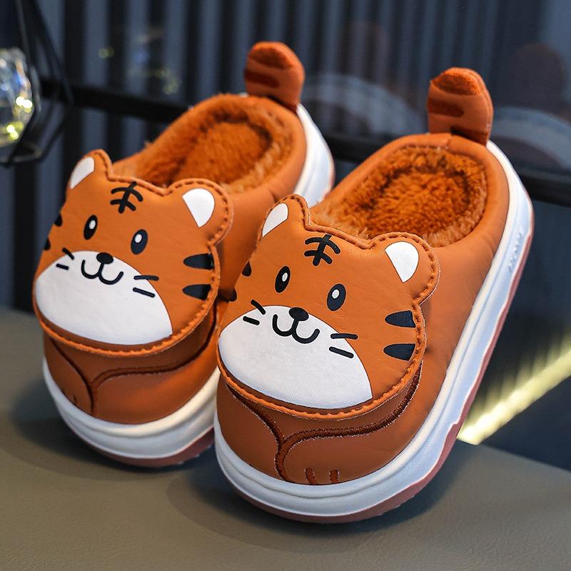 

Детские хлопковые тапочки зимние для дома с плюшевой подошвой Size 36/37 темно-коричневого