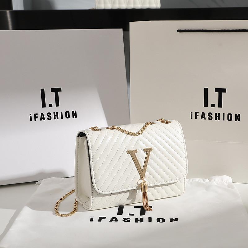 2023 Fashionable Commuter Women s Single Shoulder Bag Small Square Bag Diamond Chain Shoulder Bag белый