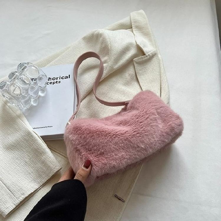 Fashionable Plush Shoulder Bag Functional Interior Suitable for Everyday Use