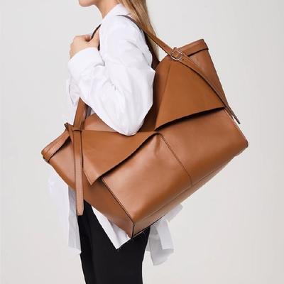 Elegant Leather Bag for Women Large Capacity Work Bag Casual Vintage Bag