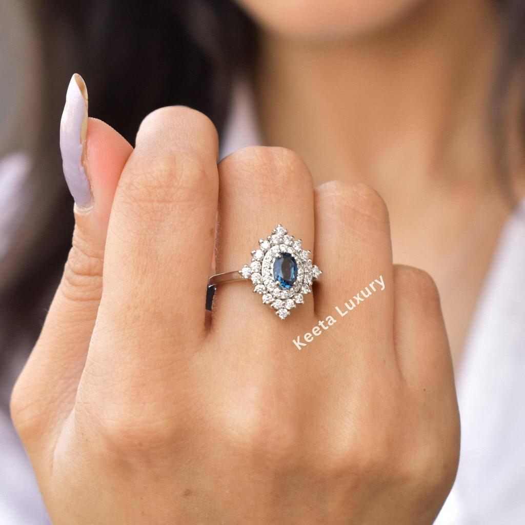 Dainty London blue topaz Oval cut ring, blue topaz minimalist ring, blue gemstone, Gold wedding nd engagement ring, anniversary gift for her