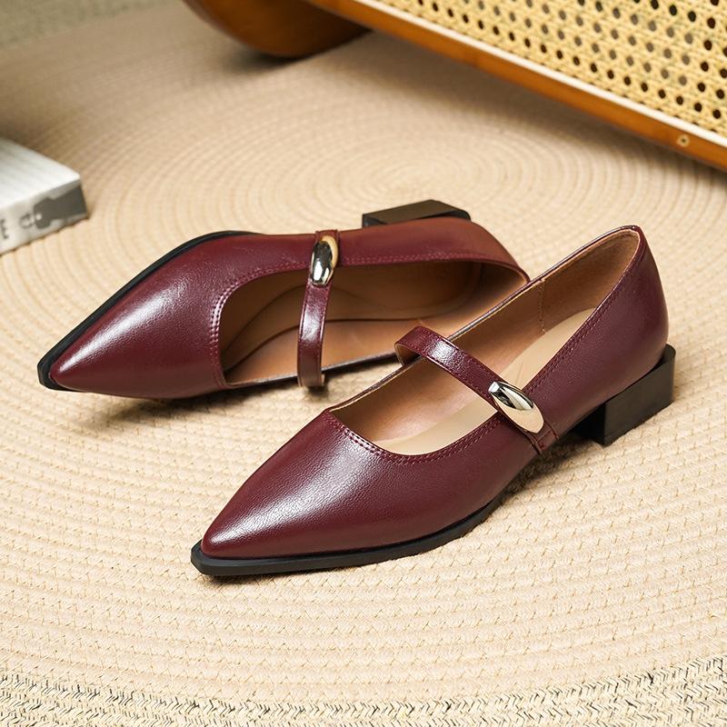 Pointed retro high heels on new comfortable professional high heels female stewardess elegant