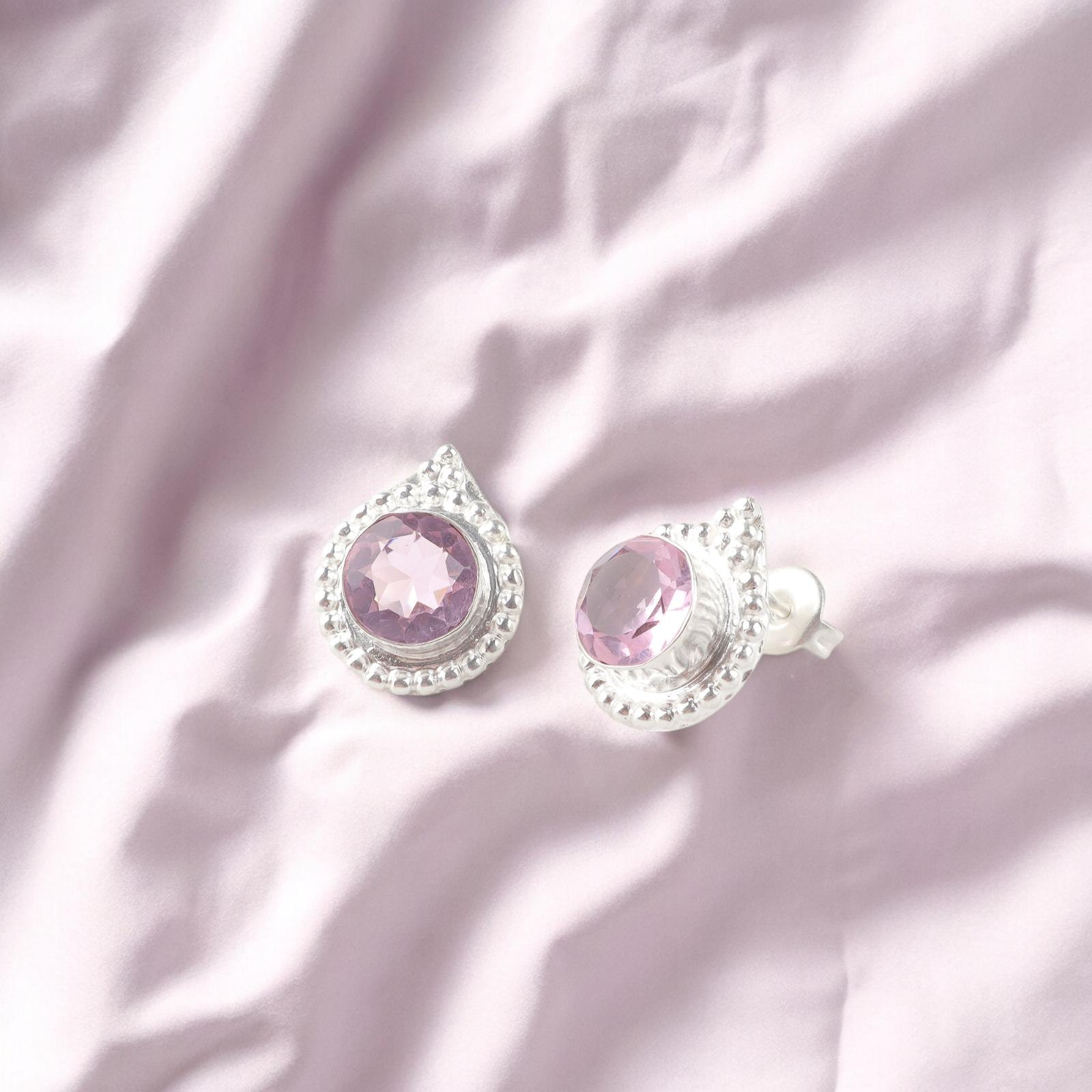 

Натуральный камень морганит, серебро 925 пробы, ювелирные изделия ручной работы, пусеты 0,62 EE-125-9