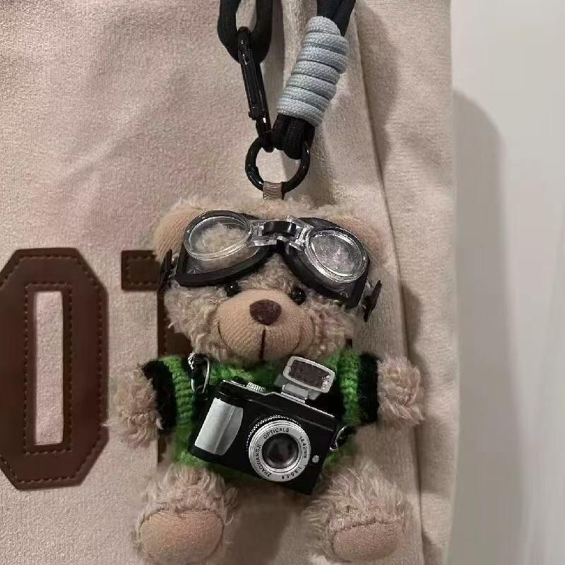 Pandantiv Urs de Pluș cu Cameră Breloc de Pluș - Cadou Creativ pentru Cupluri