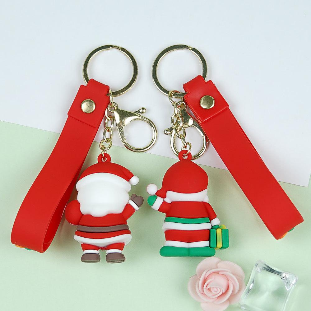Милый рождественский брелок из мягкой резины с пряничным человечком — фото 6