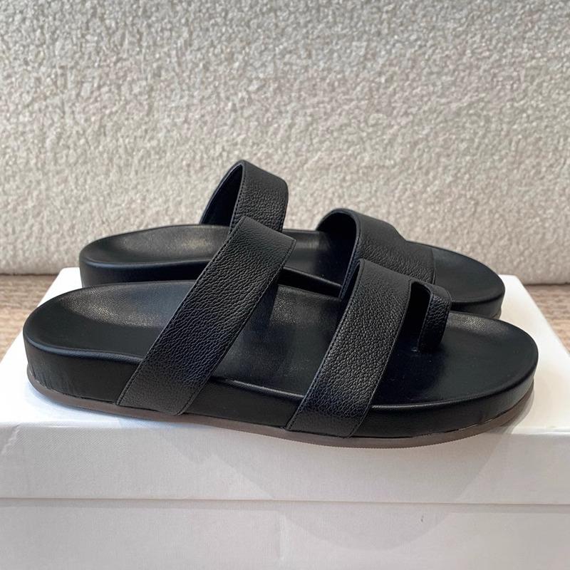 

2025 new slippers women summer wear thick bottom row wind soft bottom soft leather casual versatile beach toe cool slippers 35 чёрный