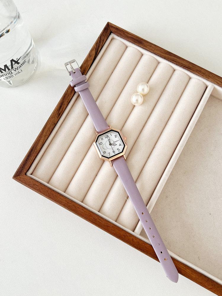 Camellia Small Sugar Cube Watch Female High-End Sense Niche Chic Design French Tea Break Gentle Wind Show White Quartz